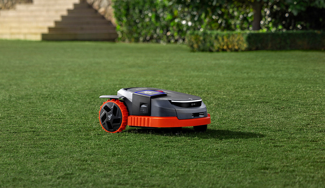 Robotická kosačka SEGWAY Navimow X450E AWD recenzia: porovnanie X4 a X3 15 Robotická kosačka SEGWAY Navimow X350E